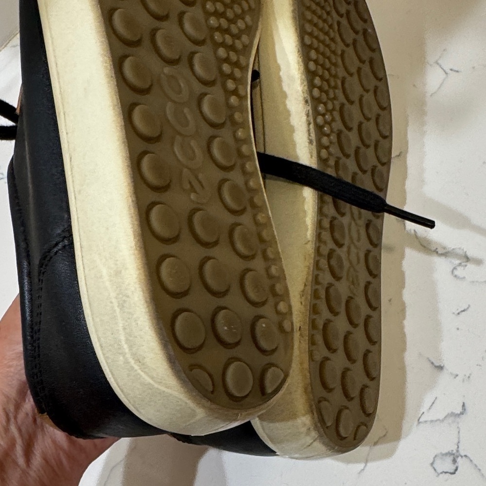 Ecco Women's Black Sneakers size: 9 - Picture 8 of 10